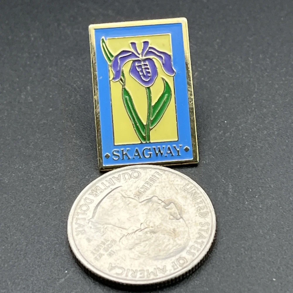 Skagway Alaska‎ Purple Flower Lapel Hat Pin
